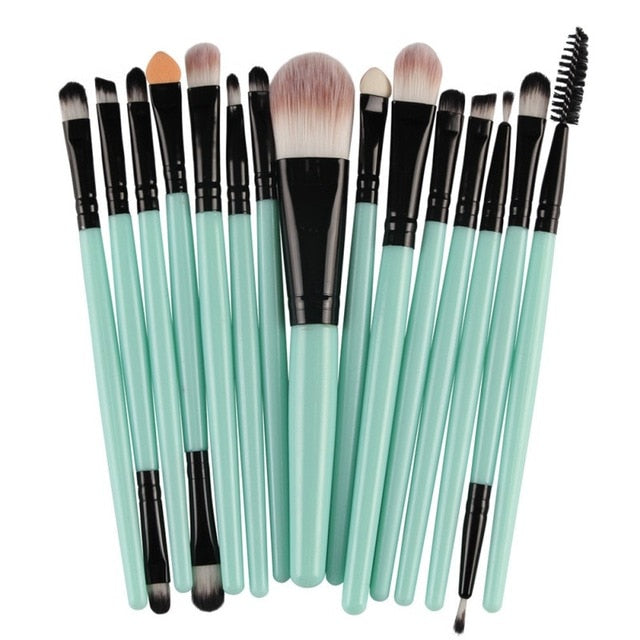 Professional makeup brushes set