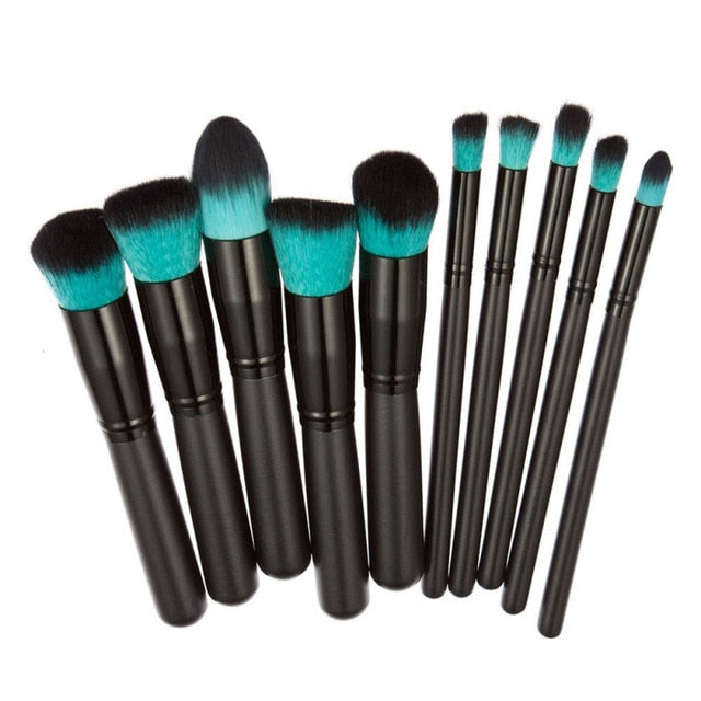 Professional makeup brushes set