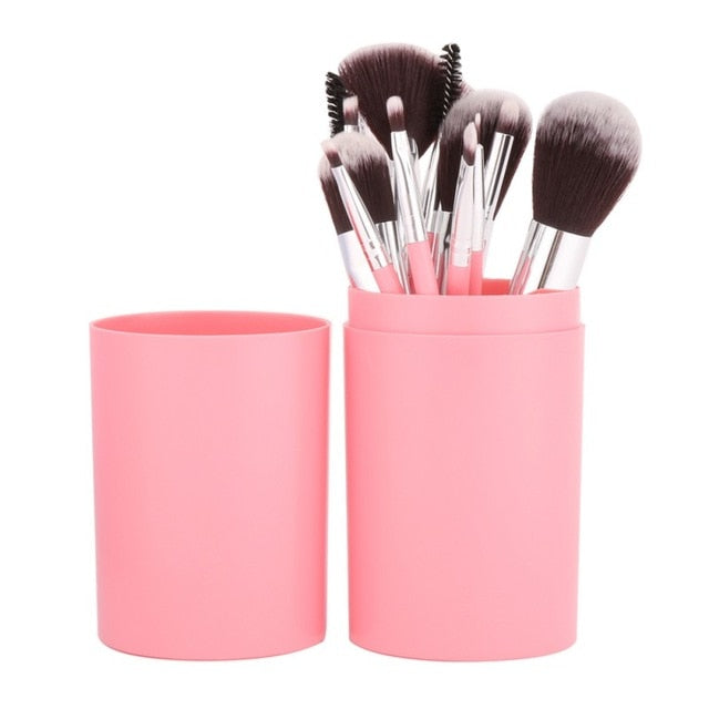 Professional makeup brushes set
