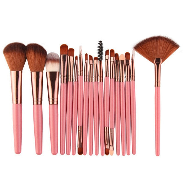Professional makeup brushes set