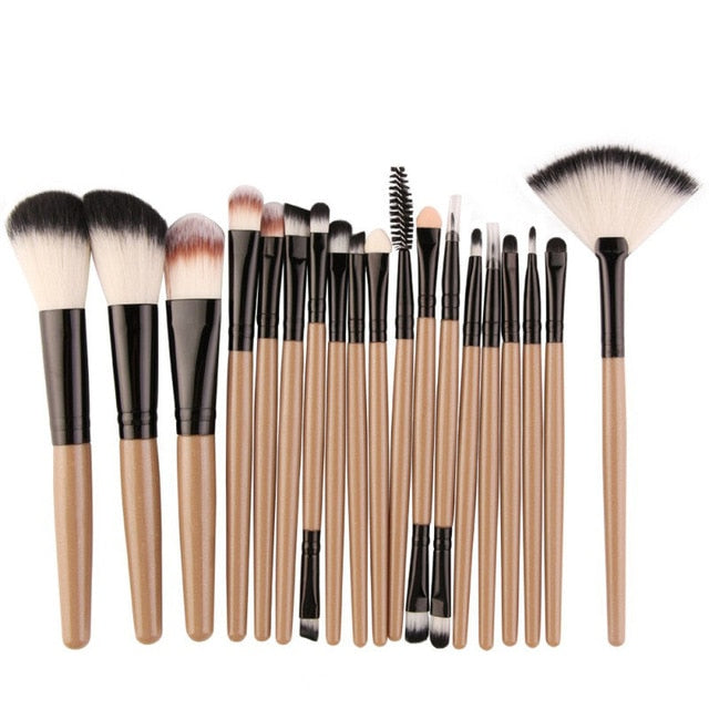 Professional makeup brushes set