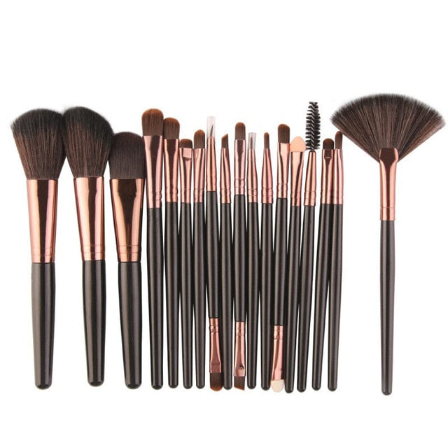 Professional makeup brushes set