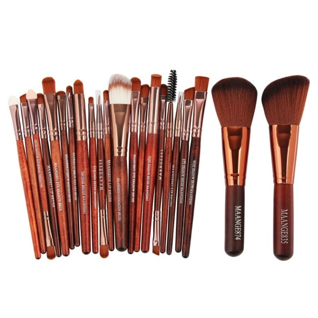 Professional makeup brushes set