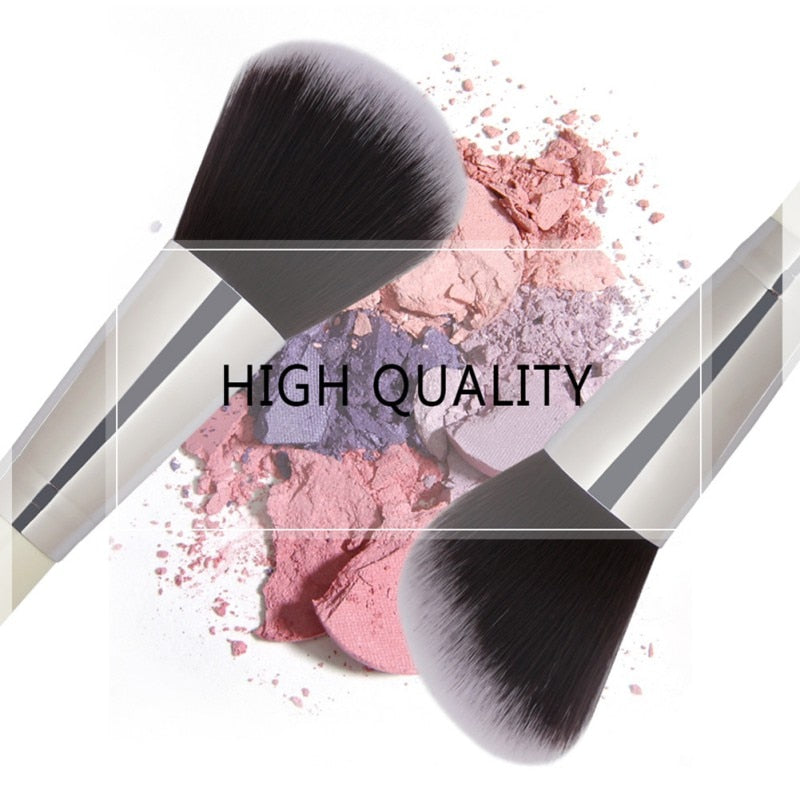 Professional makeup brushes set