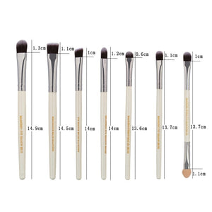 Professional makeup brushes set