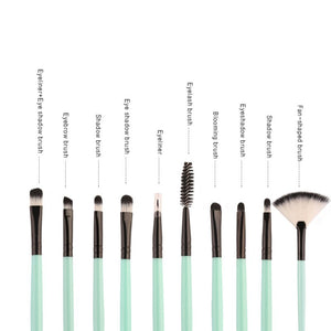 Professional makeup brushes set