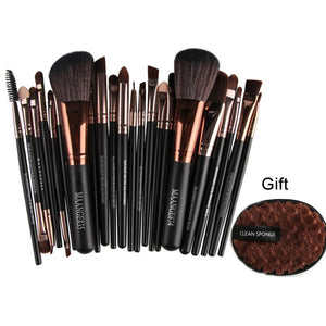 Professional makeup brushes set