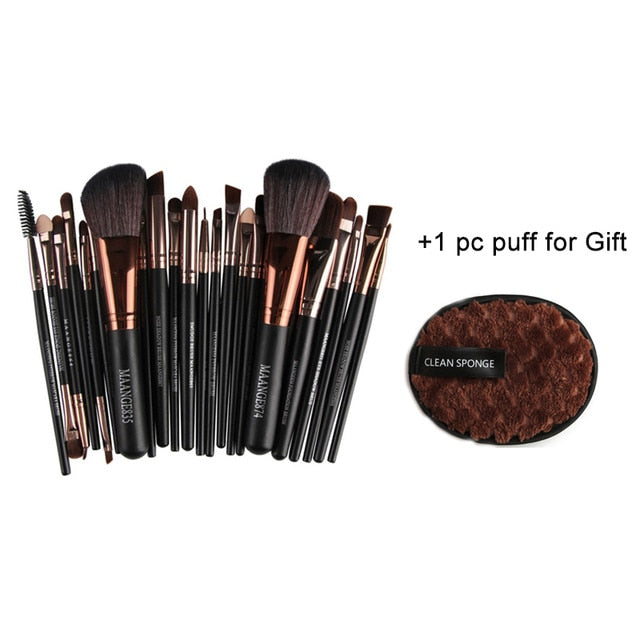 Professional makeup brushes set