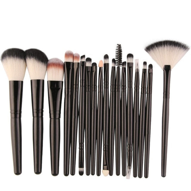 Professional makeup brushes set